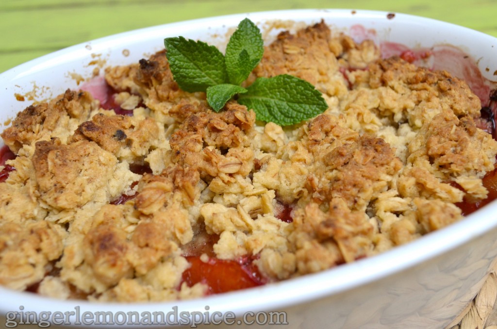 Around The World, Week by Week: Ireland - FRUIT CRUMBLE by gingerlemonandspice